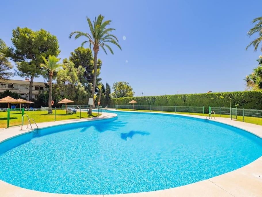 Estudio Torre De Andalucia Marbella Luaran gambar